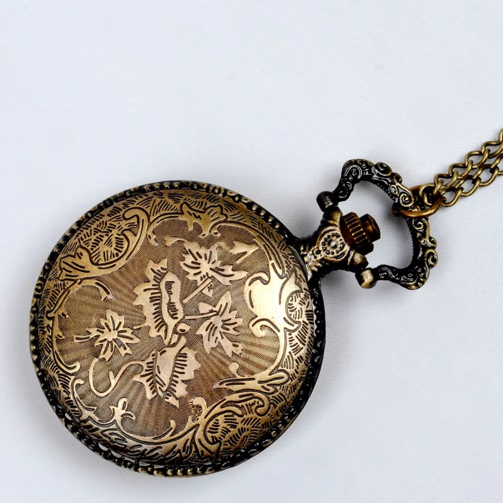 NEW Style  Big Vintage Eiffel  – Vintage Fashion In Paris Bewertung und Preis