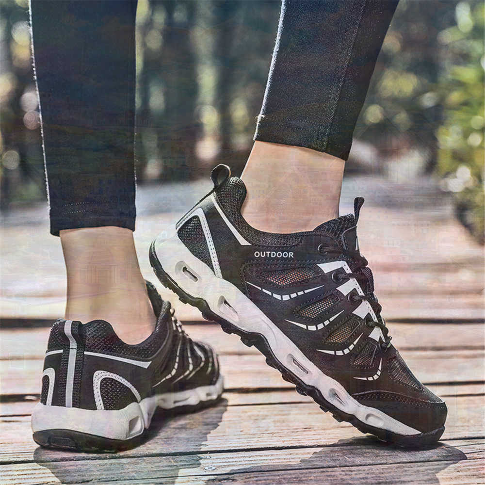 Sumer Round Tip Silver Sneaker – Vintage Fashion For Sale Bewertung und Preis
