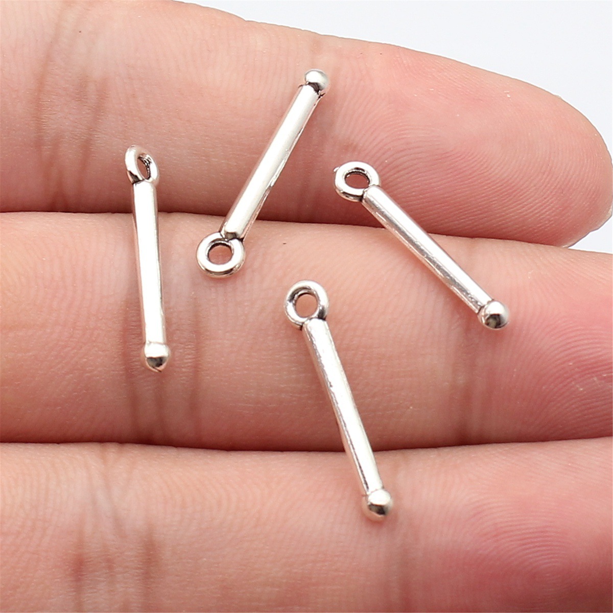 80pcs 22x4.3mm(0.87x0.17inch)  – Vintage Fashion Tumblr Bewertung und Preis