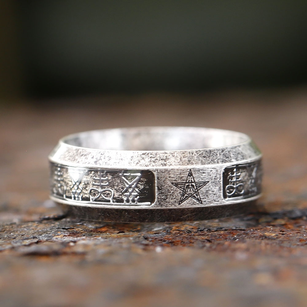 2024 New Vintage Ring Lucifer  – Vintage Fashion Guide Bewertung und Preis