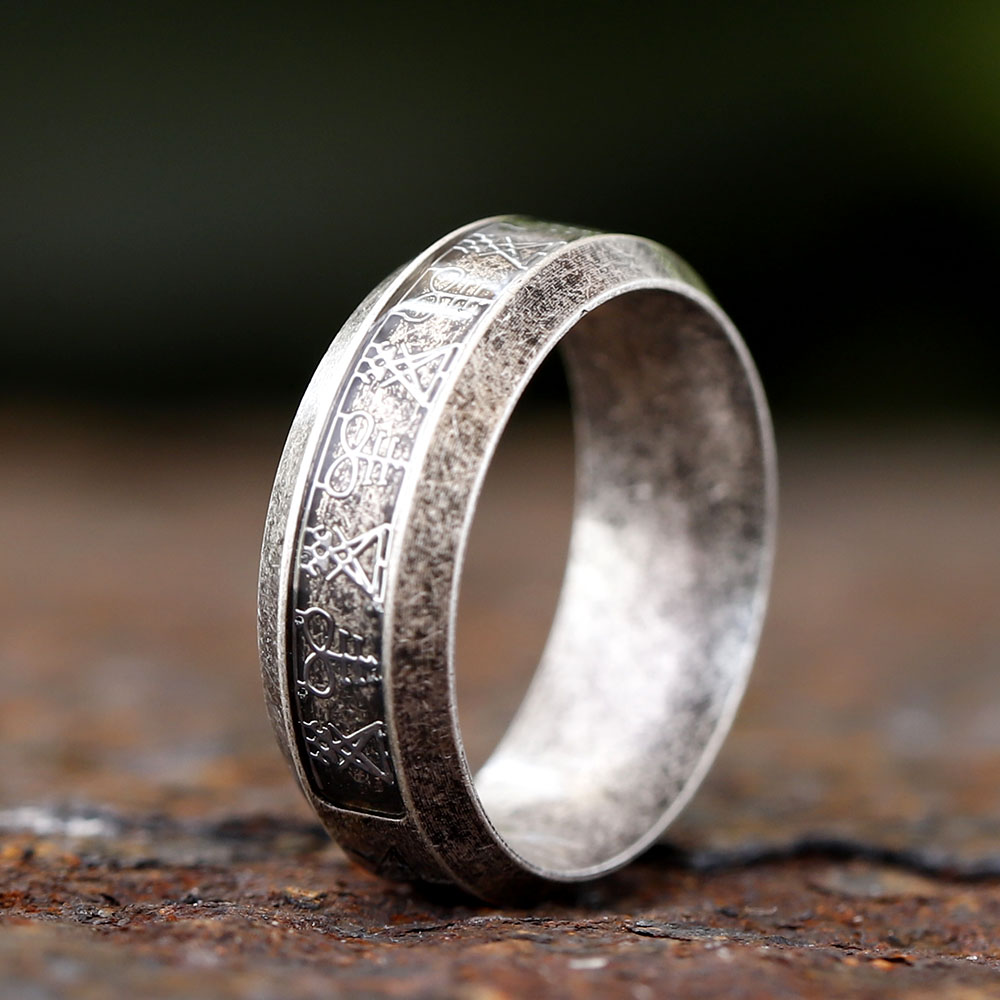 2024 New Vintage Ring Lucifer  – Vintage Fashion Guide Bewertung und Preis