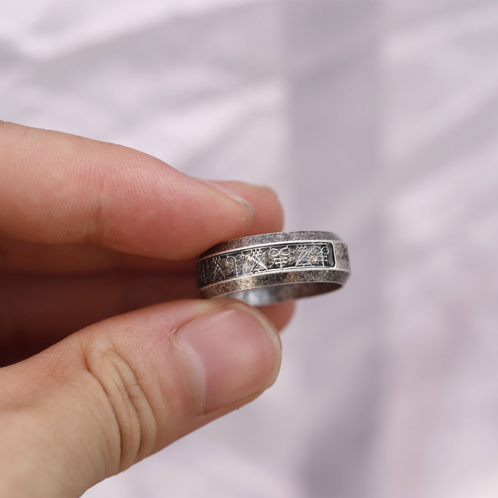 2024 New Vintage Ring Lucifer  – Vintage Fashion Guide Bewertung und Preis